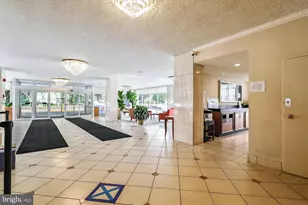 10201 Grosvenor Pl, North Bethesda, MD 20852 - Photo 23