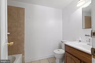 571 W Diamond Ave, Gaithersburg, MD 20877 - Photo 19