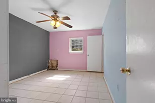 571 W Diamond Ave, Gaithersburg, MD 20877 - Photo 21