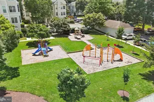 18508 Boysenberry Dr, Gaithersburg, MD 20879 - Photo 29