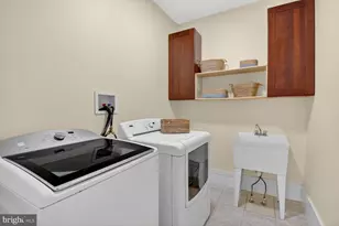 9715 Singleton Dr, Bethesda, MD 20817 - Photo 29