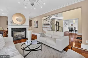 9715 Singleton Dr, Bethesda, MD 20817 - Photo 5