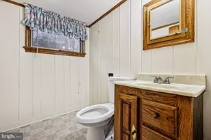 615 Edmonston Dr, Rockville, MD 20851 - Photo 25