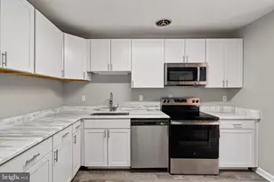 19609 Brassie Pl, Gaithersburg, MD 20886 - Photo 9