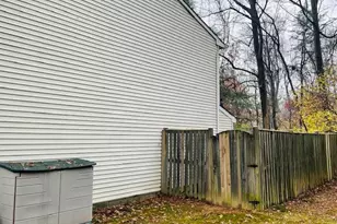 11114 Black Forest Way, Gaithersburg, MD 20879 - Photo 19