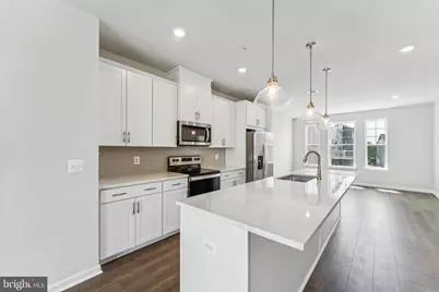 26478 Sir Jamie Terrace, Damascus, MD 20872 - Photo 5