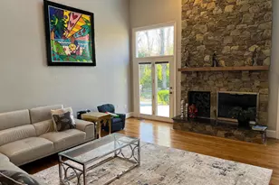 9049 Holly Leaf Ln, Bethesda, MD 20817 - Photo 7