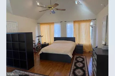 9049 Holly Leaf Lane, Bethesda, MD 20817 - Photo 13