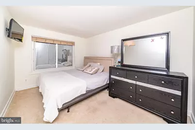 9804 Brookridge Court, Montgomery Village, MD 20886 - Photo 17