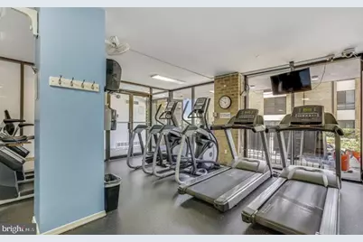 118 Monroe Street #118-1109, Rockville, MD 20850 - Photo 35