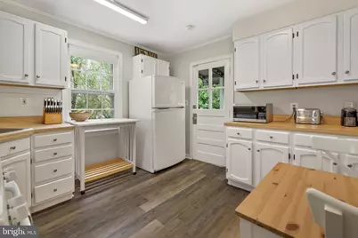 812 Wade Avenue, Rockville, MD 20851 - Photo 9