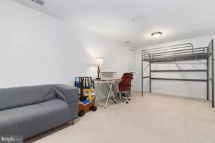 24 Kinsman View Cir, Silver Spring, MD 20901 - Photo 21