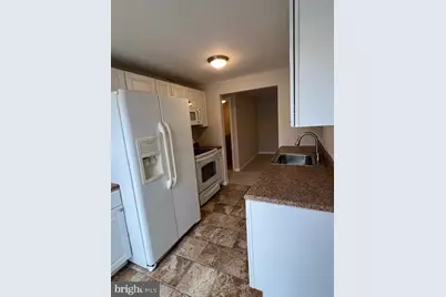 18120 Chalet Drive #11-301, Germantown, MD 20874 - Photo 3
