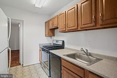 4242 E West #605, Chevy Chase, MD 20815 - Photo 13