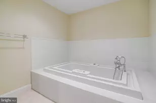 21612 Ripplemead Dr, Gaithersburg, MD 20882 - Photo 31