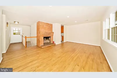 19540 Scenery Drive, Germantown, MD 20876 - Photo 7