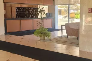 10201 Grosvenor Pl, Rockville, MD 20852 - Photo 3