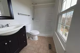 19442 Sandy Lake Dr, Gaithersburg, MD 20879 - Photo 9