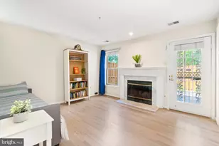 9821 Tiffany Hill Ct, Bethesda, MD 20814 - Photo 3