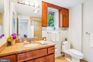 9803 Hill St, Kensington, MD 20895 - Photo 35