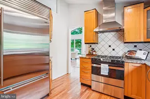 9803 Hill St, Kensington, MD 20895 - Photo 13