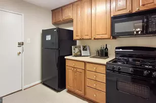 10655 Montrose Ave, Bethesda, MD 20814 - Photo 3