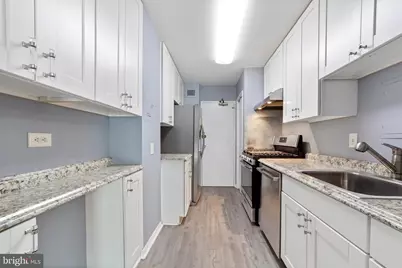 1900 Lyttonsville Road #111, Silver Spring, MD 20910 - Photo 3