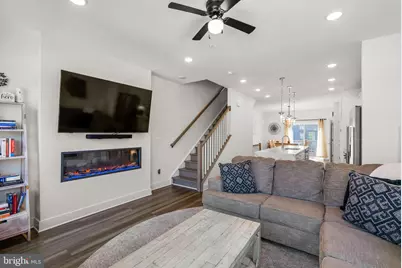 863 King Farm Boulevard, Rockville, MD 20850 - Photo 9