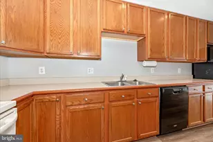 21106 Camomile Ct, Germantown, MD 20876 - Photo 15