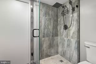 201 Washington Grove Ln, Gaithersburg, MD 20877 - Photo 15