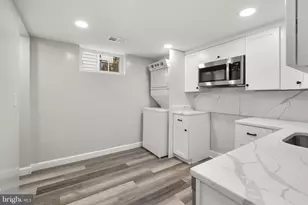 201 Washington Grove Ln, Gaithersburg, MD 20877 - Photo 17