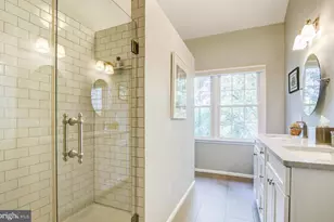 9936 Foxborough Cir, Rockville, MD 20850 - Photo 13