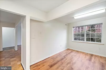 876 College Parkway #102, Rockville, MD 20850 - Photo 17