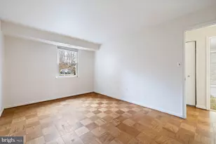 876 College Pkwy, Rockville, MD 20850 - Photo 23