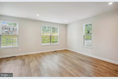 19753 Green Village Drive, Montgomery Village, MD 20886 - Photo 17
