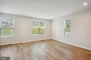19753 Grn Vlg Dr, Montgomery Village, MD 20886 - Photo 17