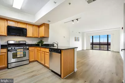 7915 Eastern Avenue #1208, Silver Spring, MD 20910 - Photo 5