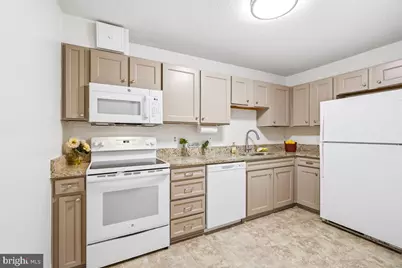 15107 Interlachen Drive #2-215, Silver Spring, MD 20906 - Photo 5