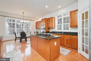 604 Autumn Wind, Rockville, MD 20850 - Photo 9