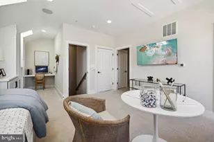 14925 Dispatch St, Rockville, MD 20850 - Photo 17