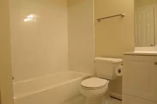 7727 Eagles Head Ct, Rockville, MD 20855 - Photo 17