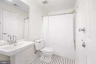 596 Chestertown St, Gaithersburg, MD 20878 - Photo 41