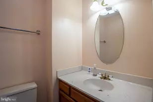 10134 Sterling Terrace, Rockville, MD 20850 - Photo 29