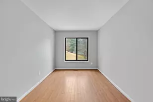 9320 Jarrett Ct, Montgomery Village, MD 20886 - Photo 11