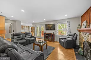8217 Buckspark Ln W, Potomac, MD 20854 - Photo 9