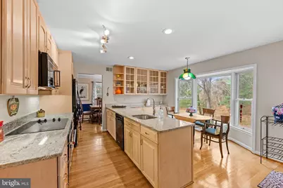 8217 Buckspark Lane W, Potomac, MD 20854 - Photo 7