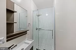 8217 Buckspark Ln W, Potomac, MD 20854 - Photo 23