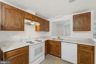 26 Whitechurch Ct, Germantown, MD 20874 - Photo 11