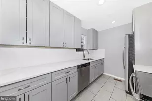 11805 Summer Oak Dr, Germantown, MD 20874 - Photo 9