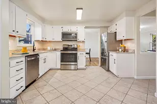 20728 Bell Bluff Rd, Gaithersburg, MD 20879 - Photo 3